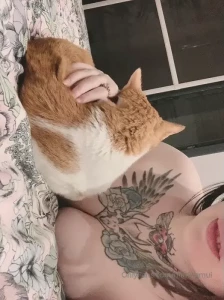 Who is jealous of my cat