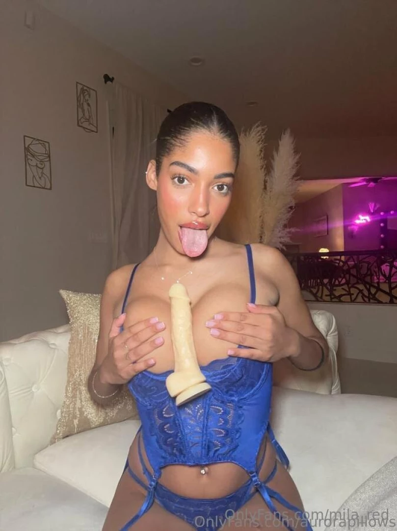 Hot mulatto aurorapillows with an wants to show you her flexibility part 142 
