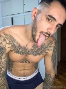 Hola bebe queres charlar un poco mandame un mensaje privado y te hago part 4