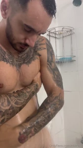 eldesc01 - Taking a bath get it for 10 or subscribe to my onlyfans vip 30 off and 