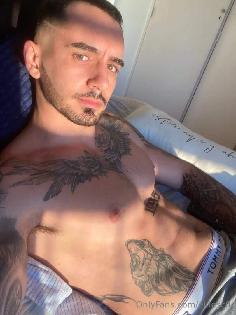 Te gustan mis tatuajes mandame un mensaje privado y charlamos do you 