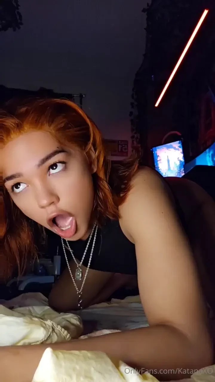 Fuck bro it s making my hole talk so good gt _ lt 