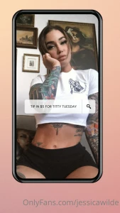 5 topless pics for titty tuesday