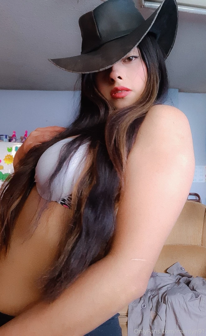 Ella es fuego y no busca a alguien que la apague sino alguien que arda part 1 