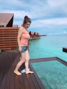 Message from anri near the ocean