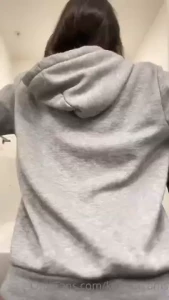 Jiggle jiggle giggle