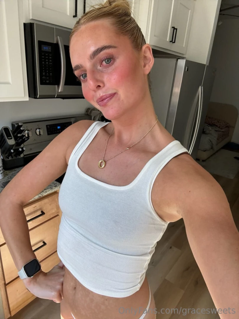 gracesweets1 - A little selfie to brighten your feed 