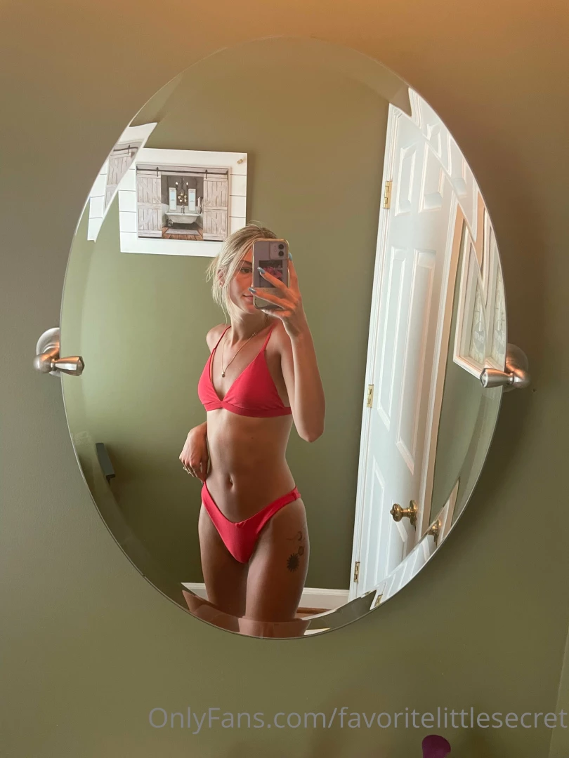 Another day of tanninggggg 