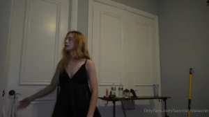 I got fcked on my roommates bed while she was playing with her pussy