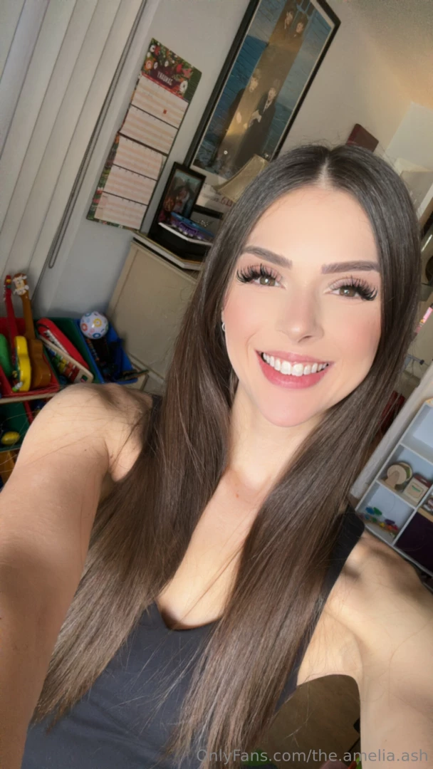 Come have fun with me on the_amelia_ash 