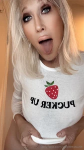 Such a slutty mistress today for you guys