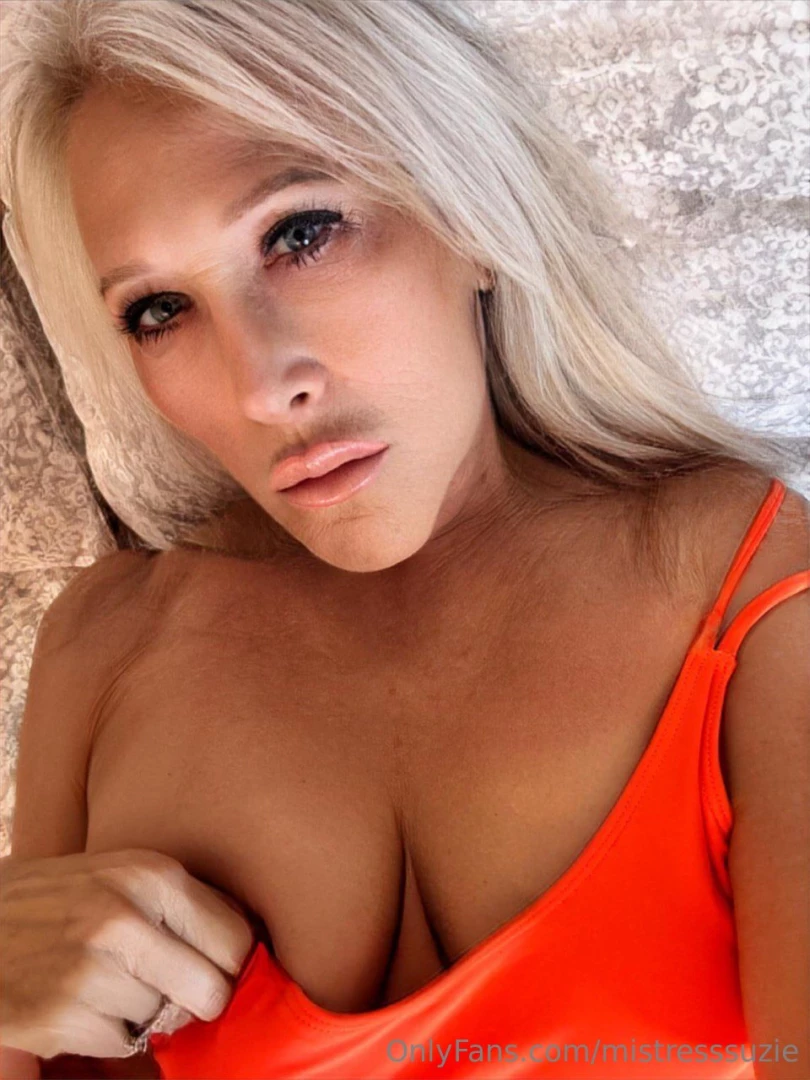 Come get naughty with mommy 