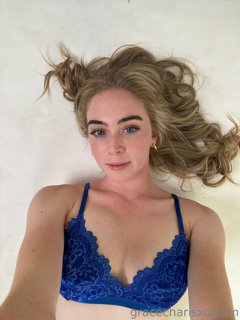 Photoshoot day lets chat while im half naked 