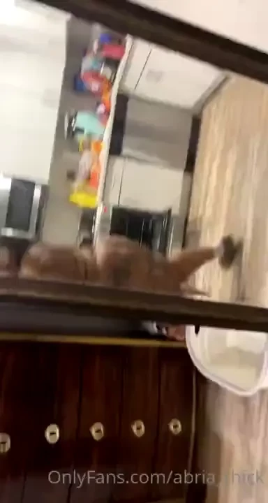 Walked past the mirror like hold tf on 