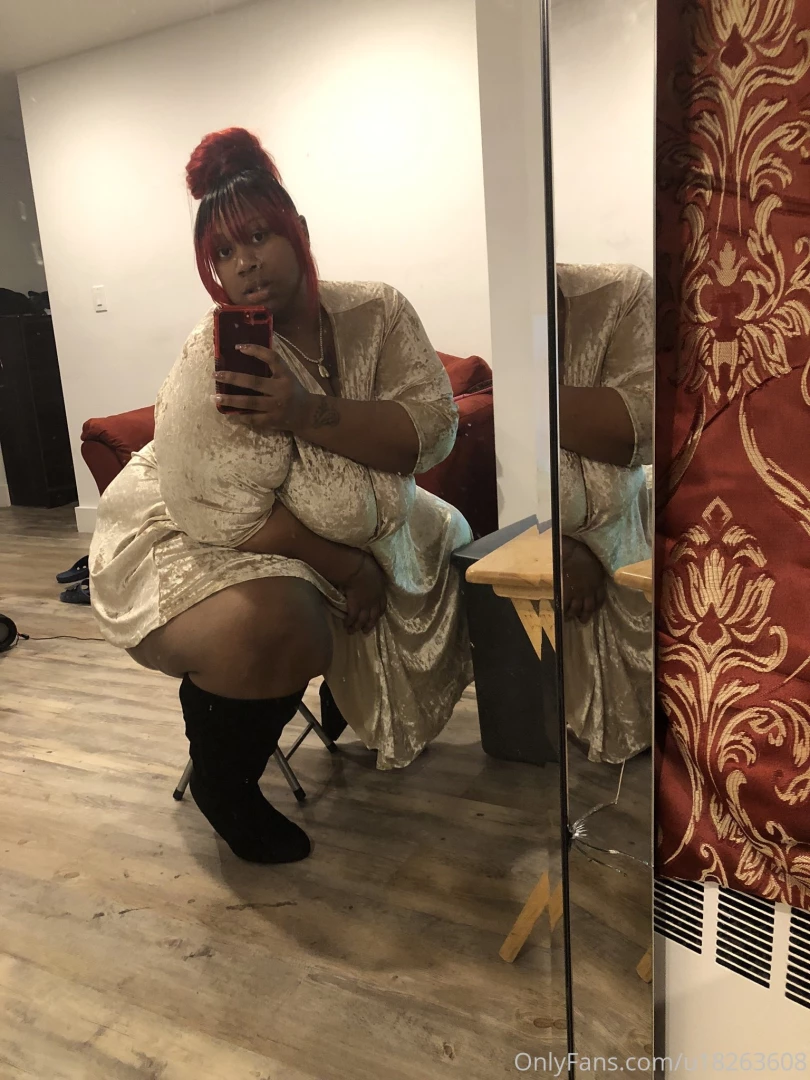 Wanna see me take this dress off 