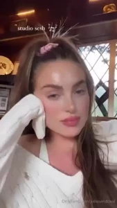 Need a man to make me sing