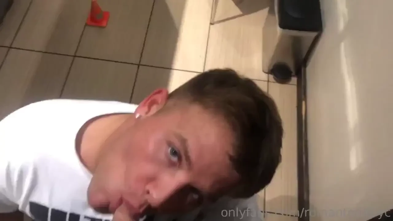 Mid afternoon tanning session with a hot ass blowjob this clip will be 