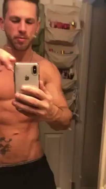 Come get a taste of this sweet ass mmmm wish i had someone to put out 