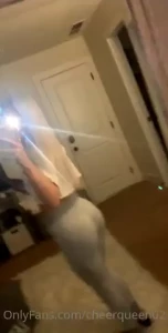 Cozy vibes today who wants to see me twerk shaking my ass for everyone