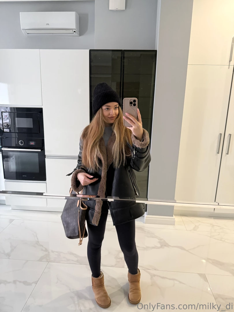 Just me looking effortlessly beautiful no reason just because i can 