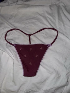 Do you think it looks good on me baby look how wet it got come check