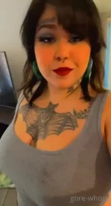 Don t mind my dirty shirt it s the shirt i use to dye hair