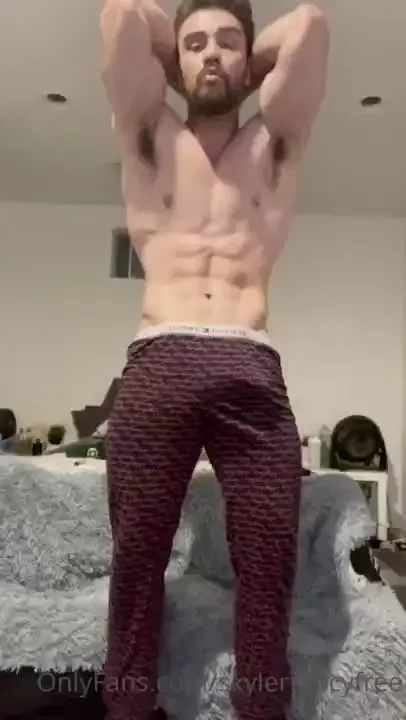 I want to show you something to make that cock throbb i was feeling a 