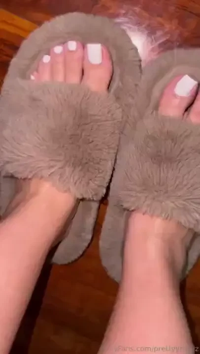 White toes for the hoes 