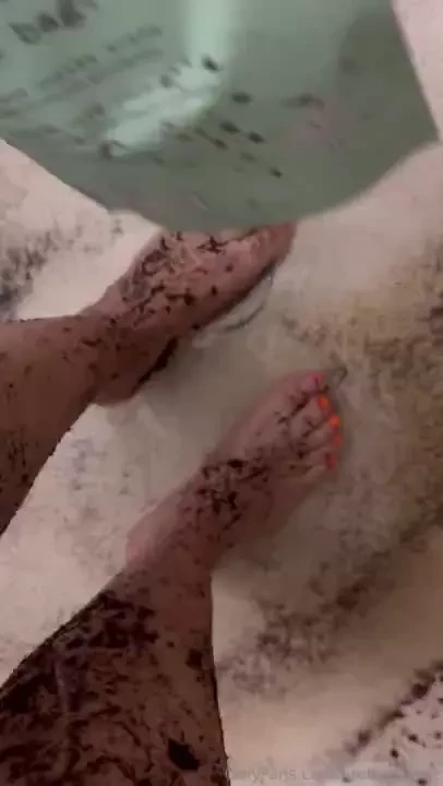 Just scrubbing with this coconut coffee scrub that one of my good foot 