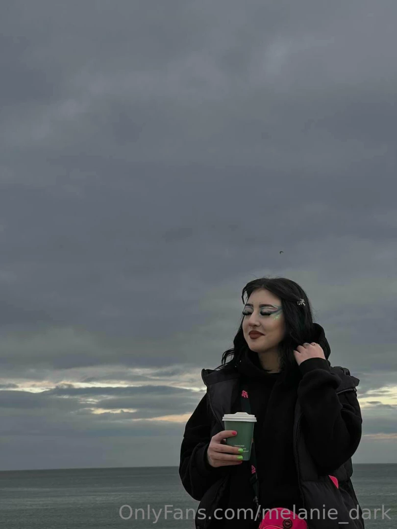 Relax and enjoy the moment by spending time relaxing and recuperating 