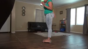 Big booty judy has the loudest burps