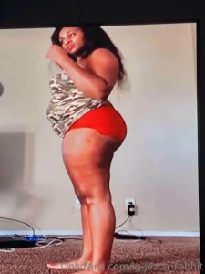 I wanna interlude in the nude