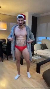 Valentino wishes you a merry christmas