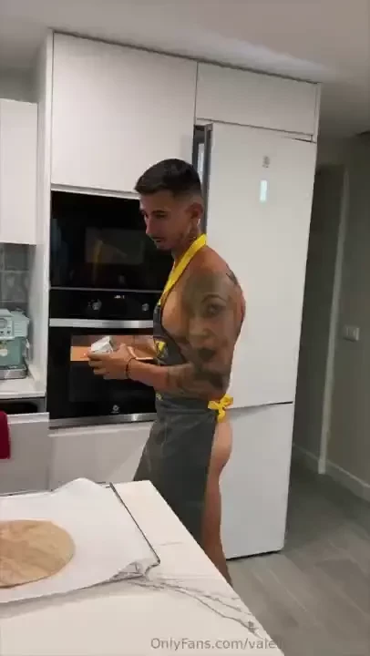 Valentinorocafree1 