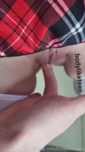 Wanna feel this wettness on your cock bigger tip bigger reward from 20