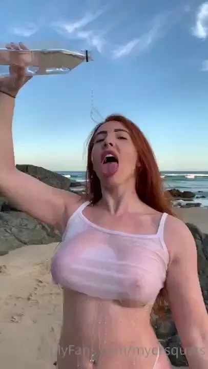 Cum get wet n naughty with me babe if you wanna sext on snap hit my 