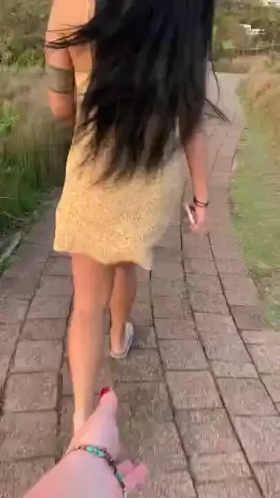 When you just wanna show off bae s bum 