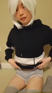 What s under my hoodie 3