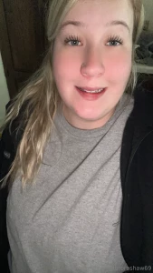 Have a good day loves going live tonight who wants to join me