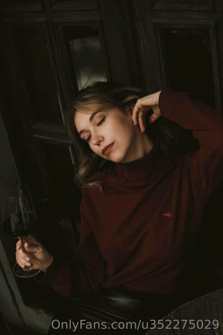 How do you like this photo shoot do you want to see more candid and 