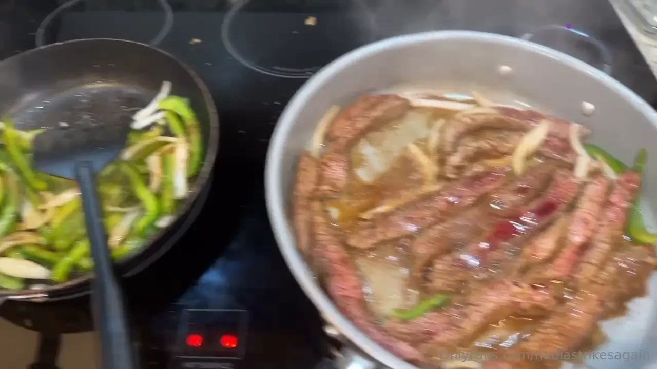 Snapping some selfies before cooking my early dinner today swipe to part 1 