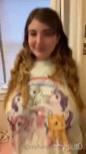 If u watch this video ur legally obligated to ignore that i m bloated