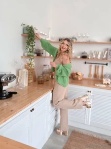 Will be cooking something for you which would you like to eat first or