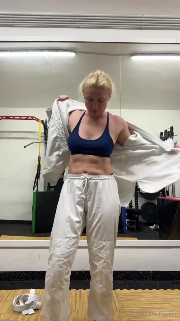 Most of you voted for more sporty content from me which is really cool 