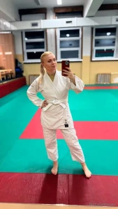 Most of you voted for more sporty content from me which is really cool part 1