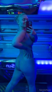 Guess who s back at the solarium working on that golden glow part 2