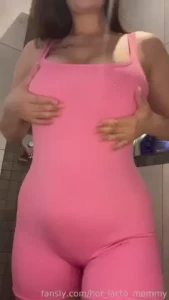 I love peeing and spraying milk at the same time the only thing