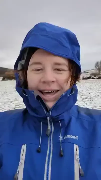 I ve been on a hike and i was planning to do some cute flashing videos 