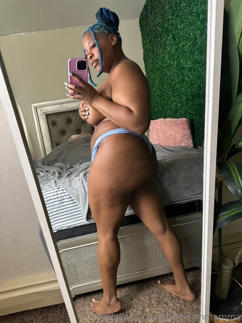 Love to have your attention boo 