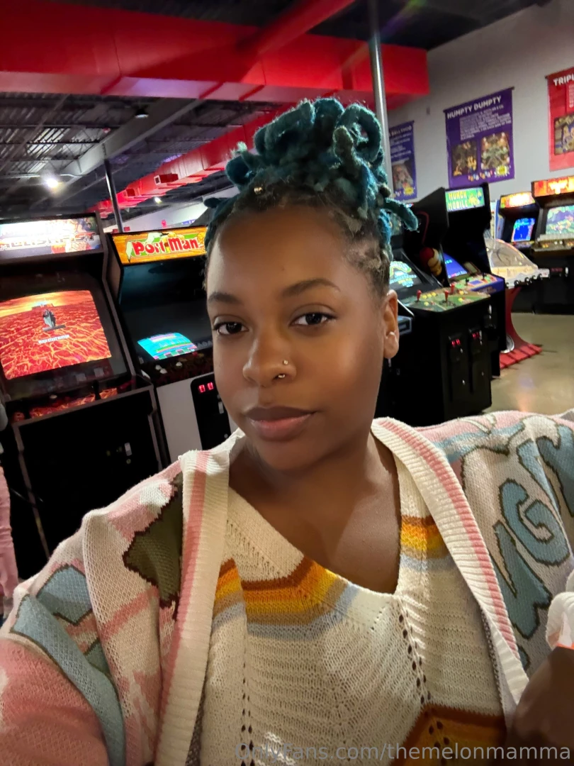 I went to an arcade and saw a pinball machine based on my favorite 